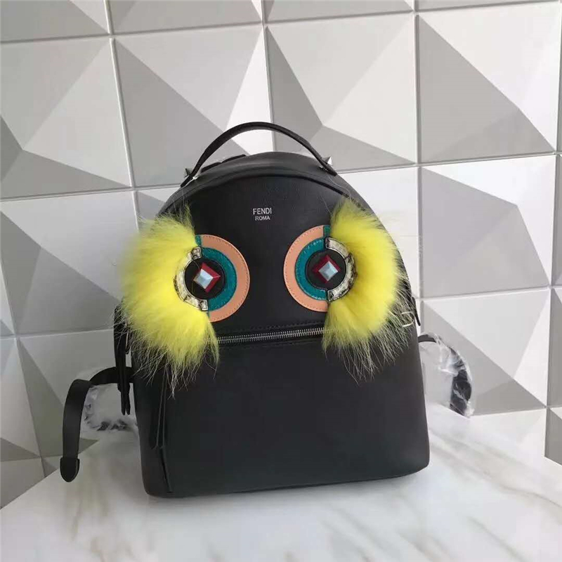 FENDI/芬迪 走秀新款 小怪獸黃毛毛大眼睛鉚釘 雙肩包 黑色