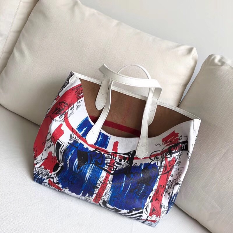 Burberry巴寶莉 手提包 涂鴉印花 Canvas 格紋 雙面購物袋 棕色