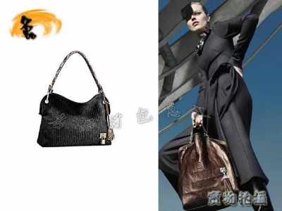M95813 LV�¿�r(sh��)��Ů�� LV�μ�� LVĥɰƤ LV��(j��ng)���ϻ�  LV���¿�