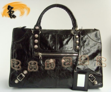 084334A ����AŮʿ����� BALENCIAGA�C܇�� �������ҕr�����e�����