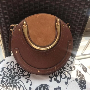 Chloe ޢ�� 17�ﶬ Pixie�֭h(hu��n)�� ĥɰƴƤ �A������� ��ɫ
