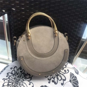 Chloe ޢ�� 17�ﶬ Pixie�֭h(hu��n)�� ĥɰƴƤ �A������� �\��ɫ