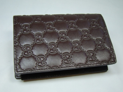 146227 GUCCI���¿� GUCCIţƤ�����r(sh��)����ʿ�X�� GUCCI��(j��ng)�����e�а�