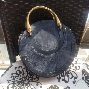 Chloe ޢ�� 17�ﶬ Pixie�֭h(hu��n)�� ĥɰƴƤ �A������� �{��ɫ