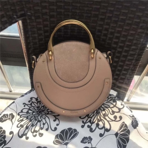 Chloe ޢ�� 17�ﶬ Pixie�֭h(hu��n)�� ĥɰƴƤ �A������� ����ɫ