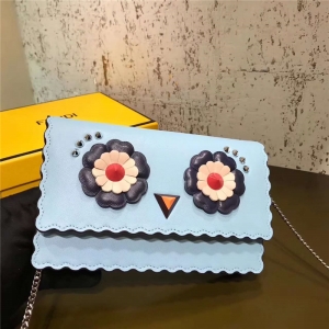 Fendi 2017�¿� Tube Faces СţƤ ��Ƥ朗l�����ð� ���{ɫ