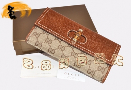 137374 һ��һƷ�| Gucci���¿� �񹝰� ����Ůʿ�X�A Gucci�L���X�� �\������