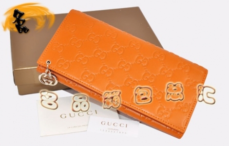 212109 �����X�� Gucci���¿��M(j��n)�ڸߙn�^��ţƤŮʿ�X�� Gucci�L���X�A ��ɫ