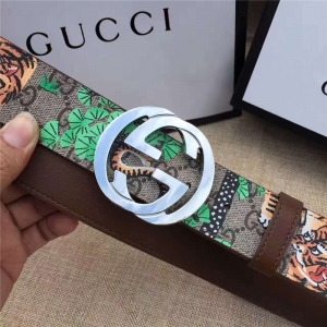 ���Y Gucci 2017��Ʒ���� ��(bi��o)־���pG Caleidoӡ�� �M(j��n)�������