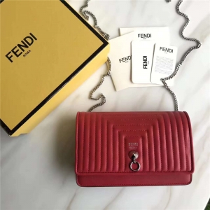 FENDI �ҵ� 6346 ��ܛ��rܛ���ʽƤ�A ���٭h �ɲ�ж朗l�玧 �tɫ