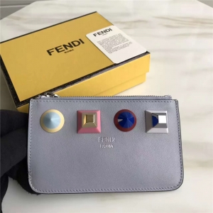 FENDI �ҵ� 1513 2017�¿�ŮʿƤ�|�T��b̿�������X�� ��ɫ