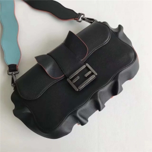 8783 FENDI �ҵ� �r(sh��)�b��� ���玧���~߅ �μ����� �ڰ����m��