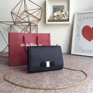 22B558 Ferragamo ������Ľ ���� Vara �����Y(ji��)��� ���w朗l��� ��ɫ
