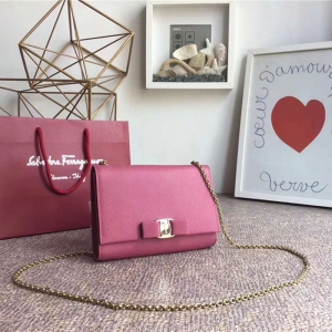 22B558 Ferragamo ������Ľ ���� Vara �����Y(ji��)��� ���w朗l��� ʯ骼t