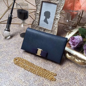22B875 Ferragamo ������Ľ ����ɫVara�����Y(ji��) �๦��С�� ��܊�{