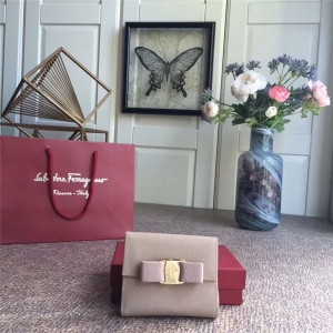 22A926 Ferragamo ������Ľ С̖�X�� Vara�����Y��� ���