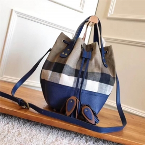 Burberry����� �͌���Ů�� ���¿��yˮͰ�� �ɲ�ʽС�� �{ɫ