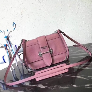 1BD095 Prada�����_ �M��СţƤ �μ�б��� �ۼt