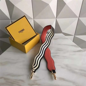 812 Fendi�ҵ� �������� ƴɫ���˗l�y �Ų��L(zh��ng)�玧 �����