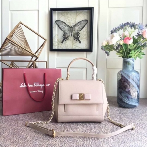 21F570 Ferragamo�Ƹ���Ľ ���±��� Vara�����Y(ji��) С̖ ���w�� ���