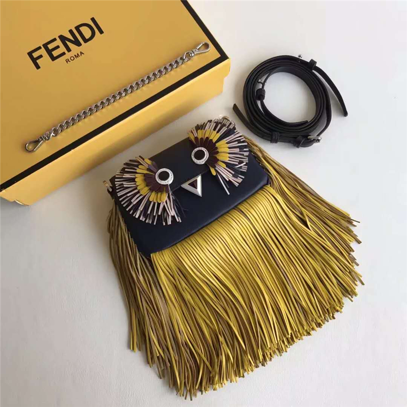 197 FENDI�ҵ� MICRO BAGUETTE ����D�� ���K�b��ִ� �����S