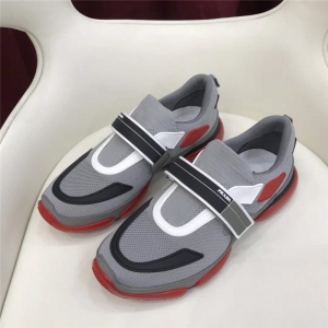 PRADA �����_�\��Ь PRADA���eЬ  �M�ھW�� �r�п� ��ɫ