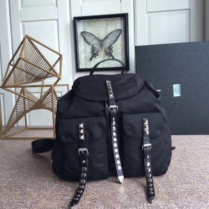 1BZ2811 Prada Black Nylon���� ��ᔿێ� ������ţƤ �p��� ��ɫ