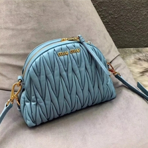 5BH092 MIUMIU���� �����¿� ܛ��� С̖(h��o)������ ���{(l��n)ɫ