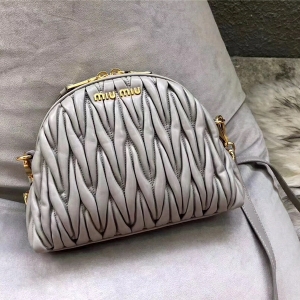 5BH092 MIUMIU���� �����¿� ܛ��� С̖(h��o)������ �\��