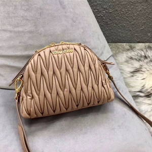 5BH092 MIUMIU���� �����¿� ܛ��� С̖(h��o)������ ����