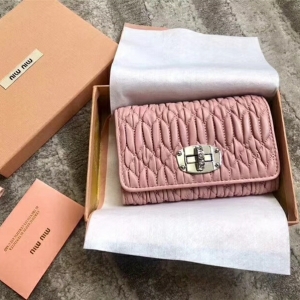 5MH015 MIUMIU �����¿� ܛţƤ ���� �࿨λ�X�A ��ɫ