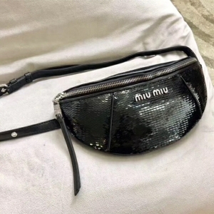 5BL010 MIUMIU ��(zhu��n)���¿� �ֹ�����C ��Ƭ���� ��ɫ