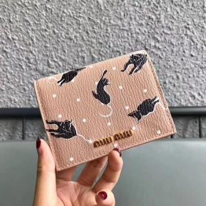 5MV204 MIUMIU �������� СţƤ ӡ�� �ڴ�С�X�� ��ɫ