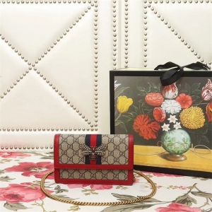 476079 CucciŮ�� ���Y���� Queen Margaretϵ�� ������ִ� �t߅