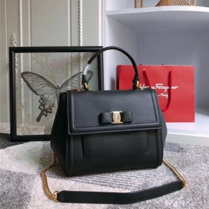 21G697 Ferragamo�Ƹ���Ľ����� Vara�����Y ��̖ ���ƼyţƤ ���w�� ��ɫ