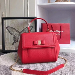 21G697 Ferragamo�Ƹ���Ľ����� Vara�����Y ��̖ ���ƼyţƤ ���w�� ��t