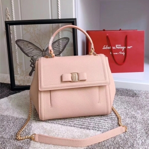 21G697 Ferragamo�Ƹ���Ľ����� Vara�����Y ��̖ ���ƼyţƤ ���w�� ���