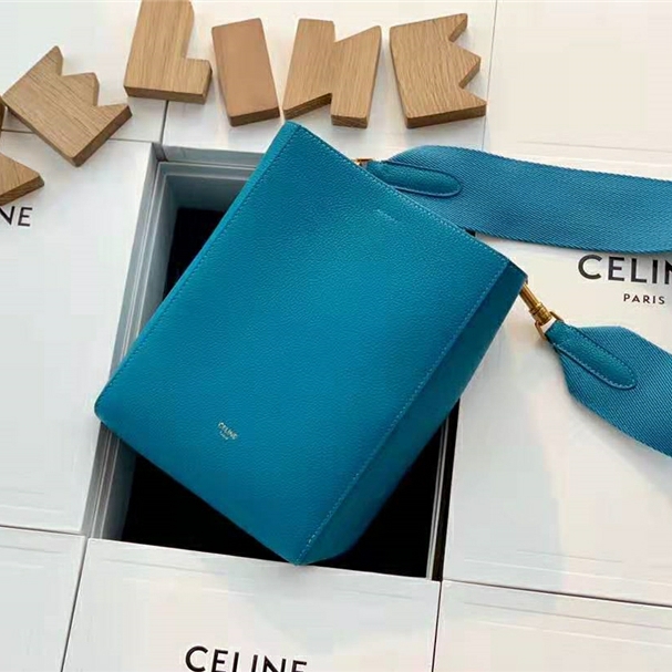 189303 Celine�ִ� SANGLE BUCKET С̖ ����СţƤ CelineˮͰ�� ���{ɫ