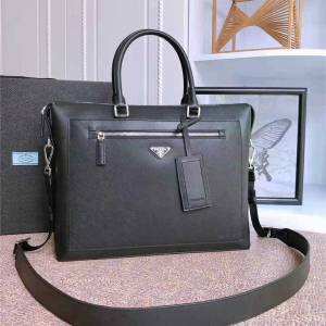 2VG044 Prada��ʿ���İ� SaffanoƤ�� Prada����� ��ɫ