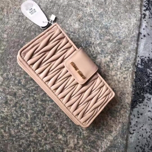 5BH042 MiuMiu2019�＾�¿� �ް���Ƥ �����ְ��μ�� ���