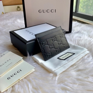 233166 Gucci SignatureƤ�￨Ƭ�A Gucci���� ţƤ������ɫ