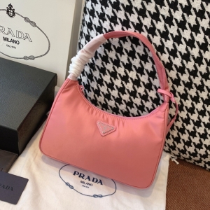 1NE515 Prada Re-Edition 2000 ���������ִ� �����_���°� ��ɫ