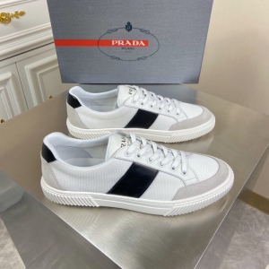 4E3400 Prada �����Ƥ���\��Ь �����_2020�¿����e�\��Ь ��ɫ
