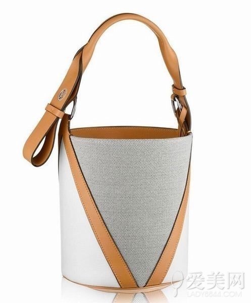 繼續(xù)奢侈風(fēng)向標 LV2015度假系列包袋