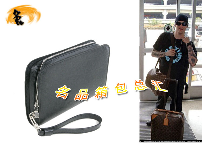 M30182 LV新款包 LV男包 LV手包 LV手抓包 LV十字紋包