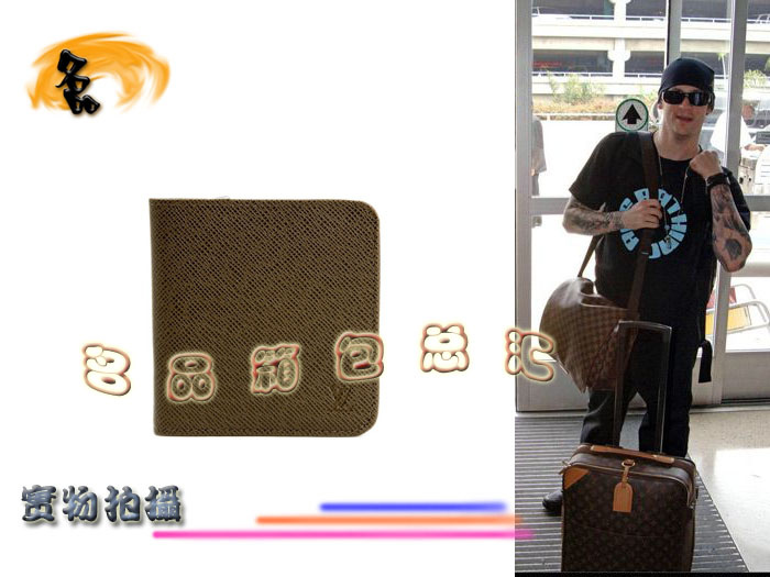 M30678 LV錢包 LV經典款 LV十字紋 LV包 LV男包 LV短款錢包