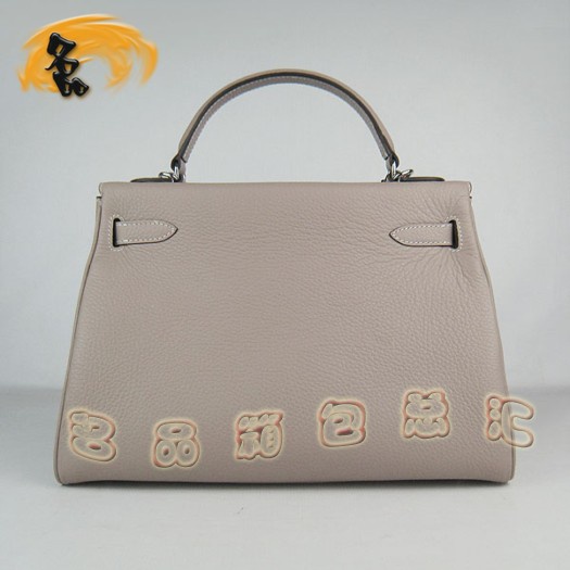 6108 Hermes淺灰色女士 牛皮手提包 Hermes Kelly 凱莉包 愛(ài)馬仕荔枝紋斜挎包