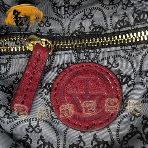 1815 專(zhuān)柜品質(zhì) 托馬斯單肩包 THOMAS WYLDE 流行骷髏頭柳釘時(shí)尚女士斜挎包
