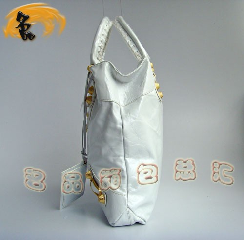 084326B BALENCIAGA �������� ��(j��ng)��C(j��)܇�� ��ɫȫƤ�¿����e�ִ�