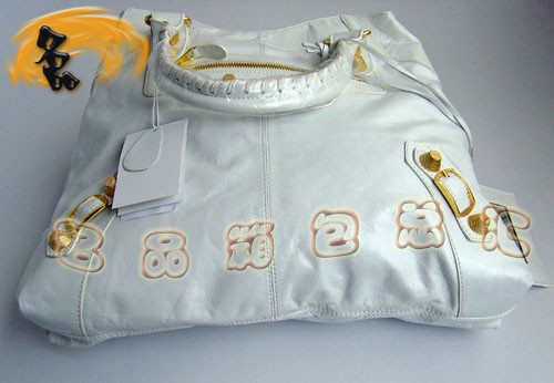 084326B BALENCIAGA �������� ��(j��ng)��C(j��)܇�� ��ɫȫƤ�¿����e�ִ�
